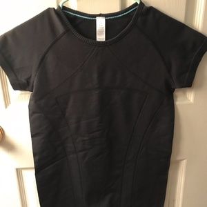 Ivivva fly tech shirt